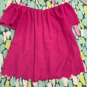 Pink of the shoulder top